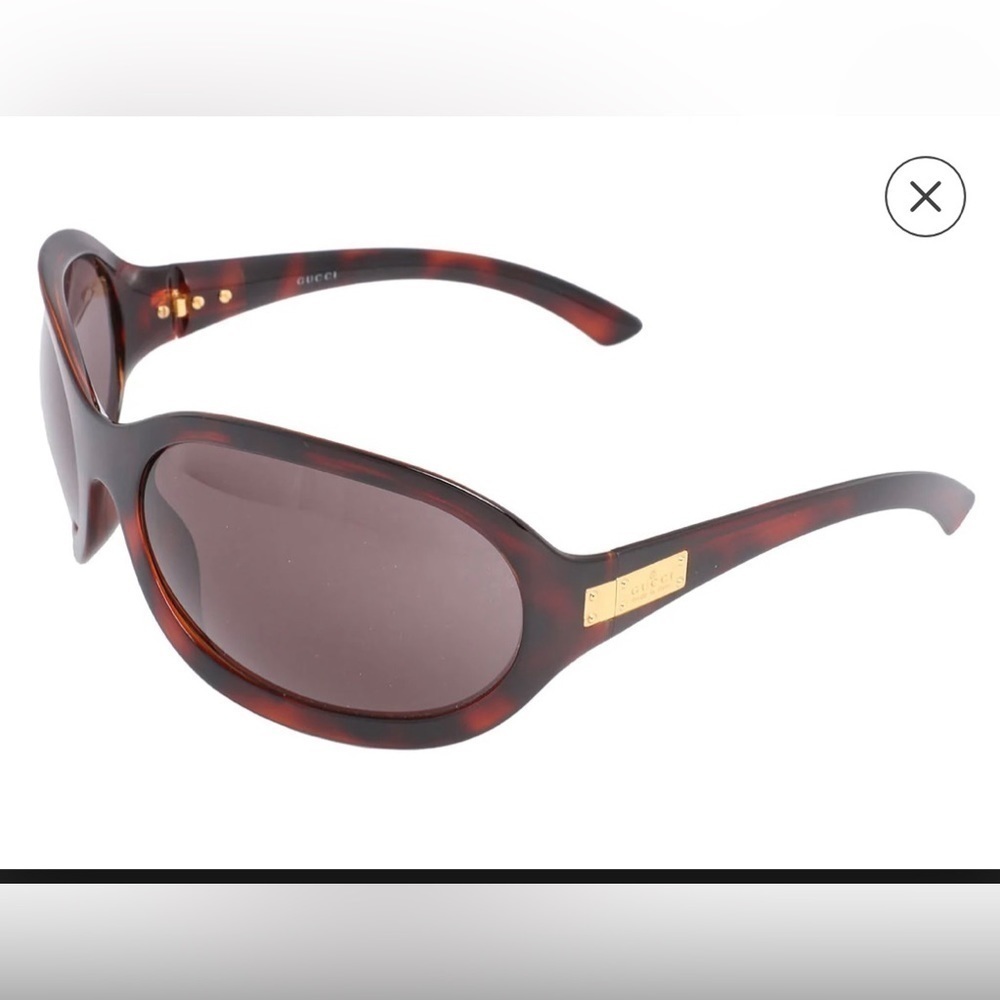 Gucci’s Tortoiseshell Sunglasses